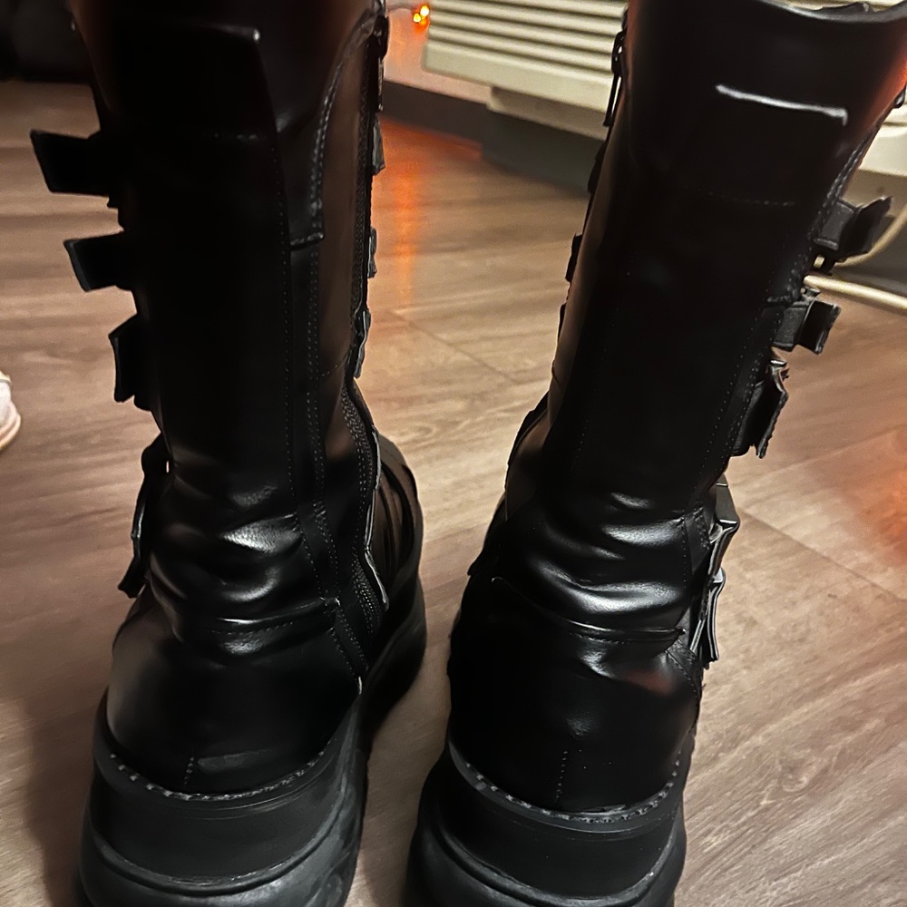 Neptune - Picture 4 of 6